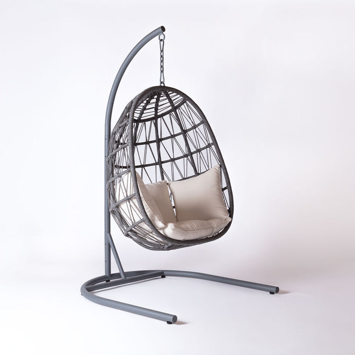 Saranac Egg Chair || Black/White
