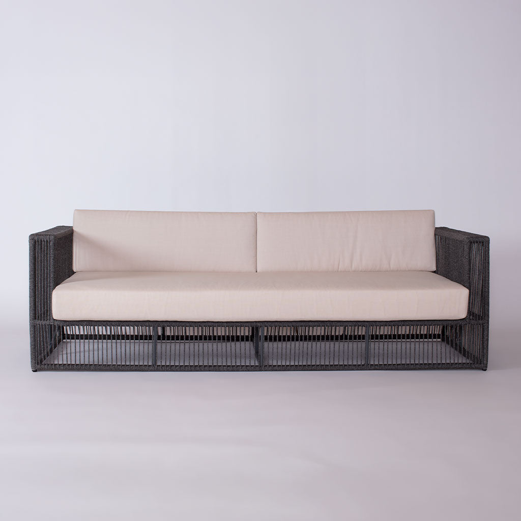 Saranac Sofa || Black/White