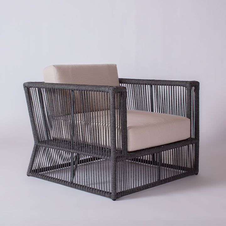 Saranac Arm Chair || Black/White