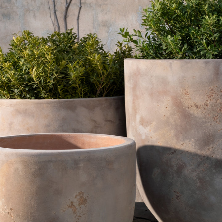 Causago Round Planter || Antico Terra Cotta