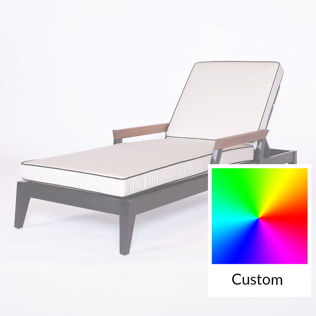 MCM Sun Lounger || Black/Canvas