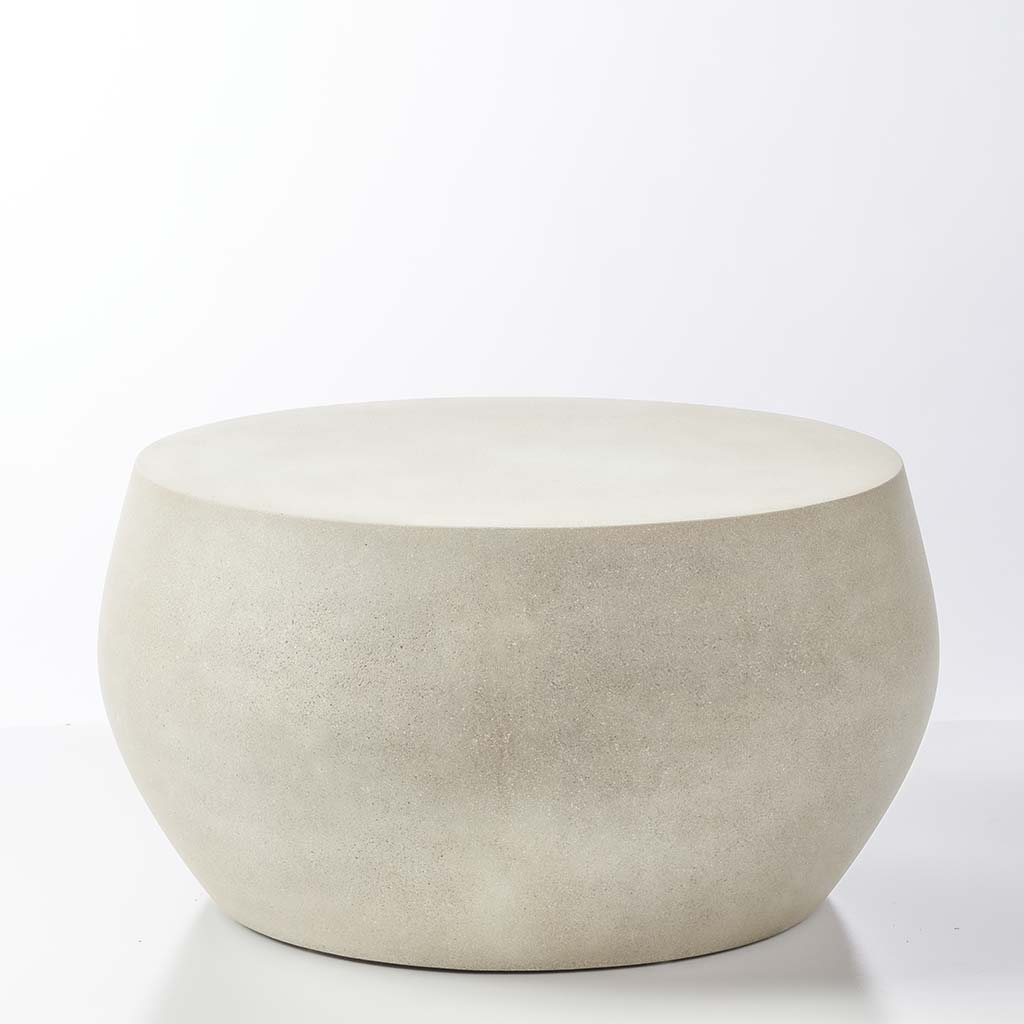 Astrid 28" Round Table