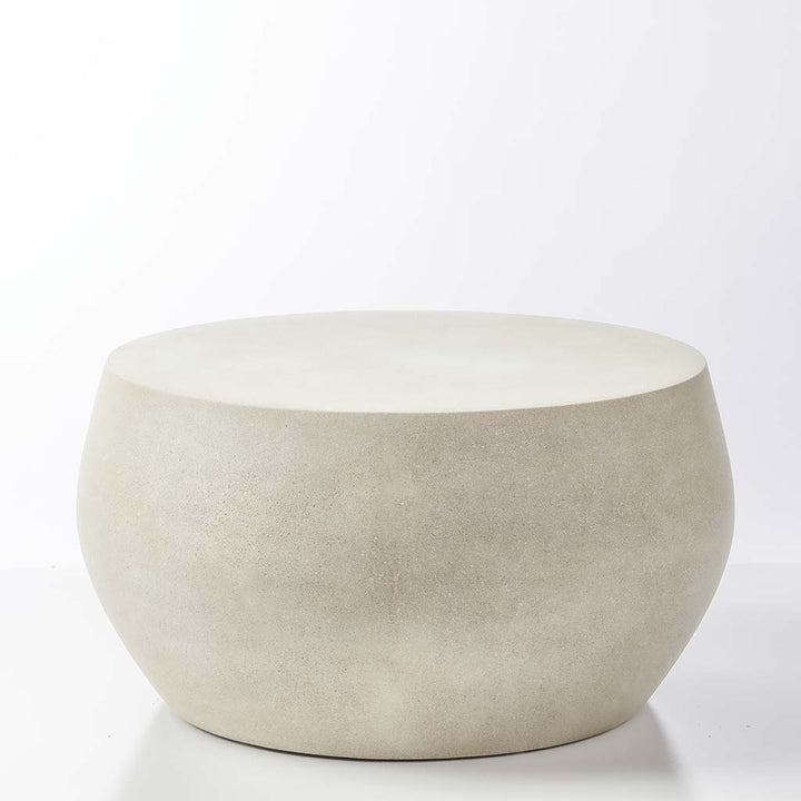 Astrid 28" Round Table