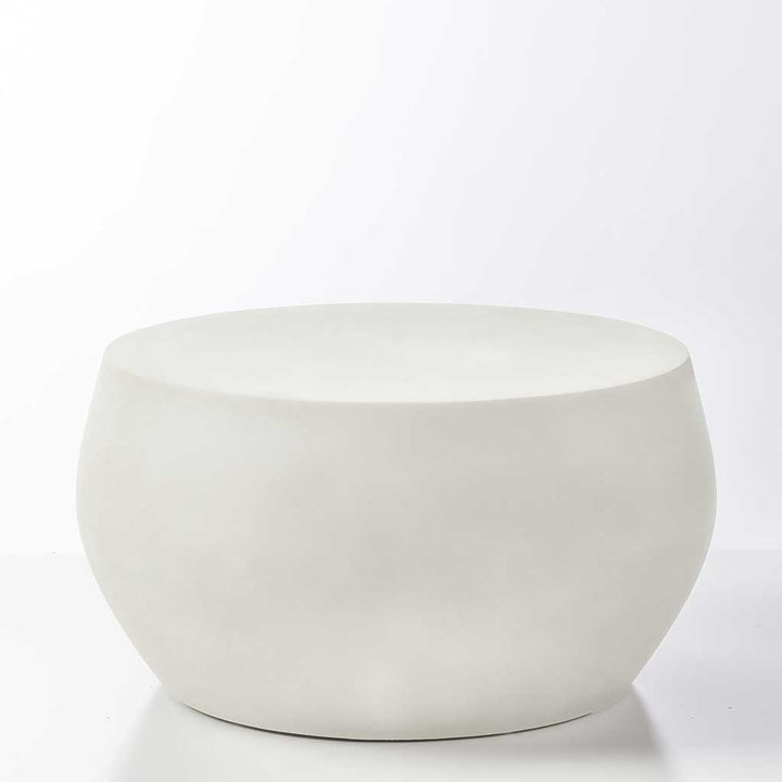 Astrid 28" Round Table