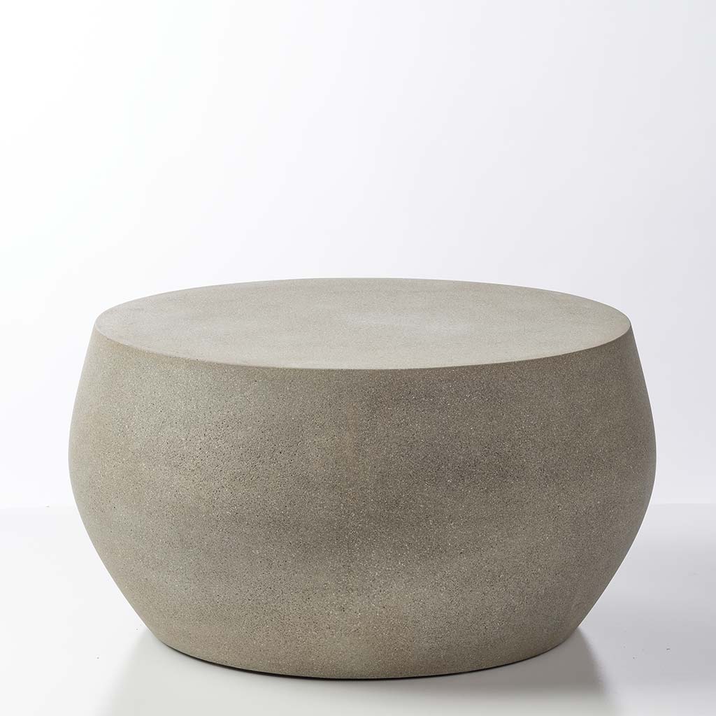 Astrid 28" Round Table