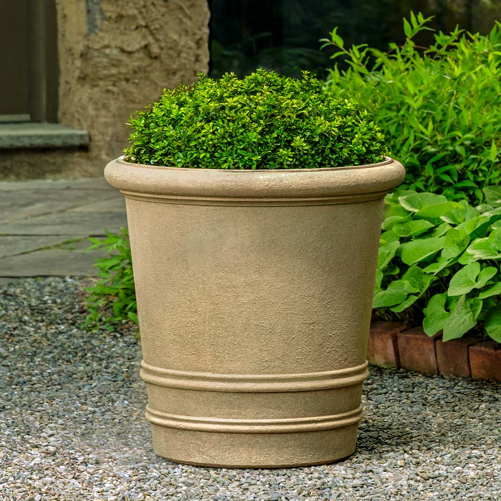 Round Rolled Rim Planter