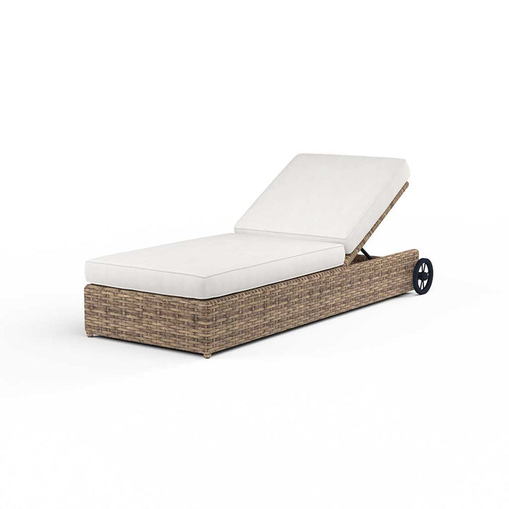 Amelia Chaise Lounge || Aged Tobacco